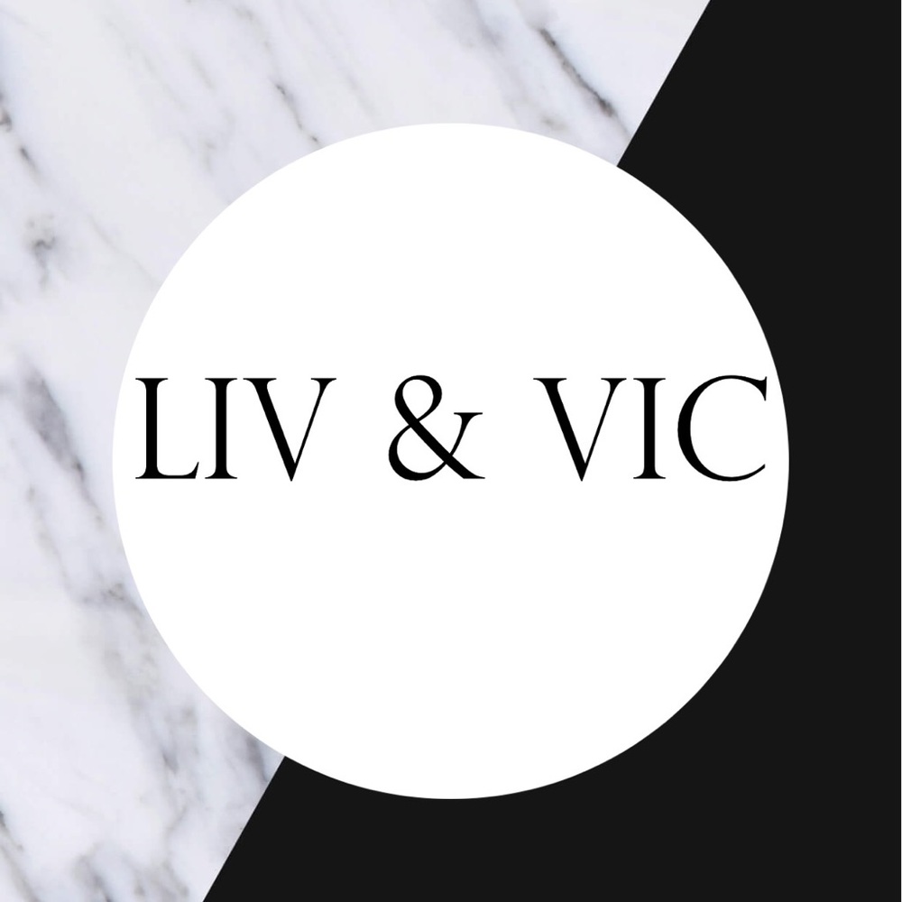 Meet your Posher, Olivia and Victoria!